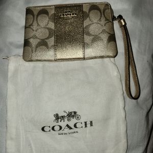 EUC~Coach wristlet